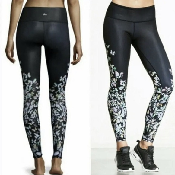 ALO Yoga Pants - ALO Yoga Women's Black and White Patterned Leggings